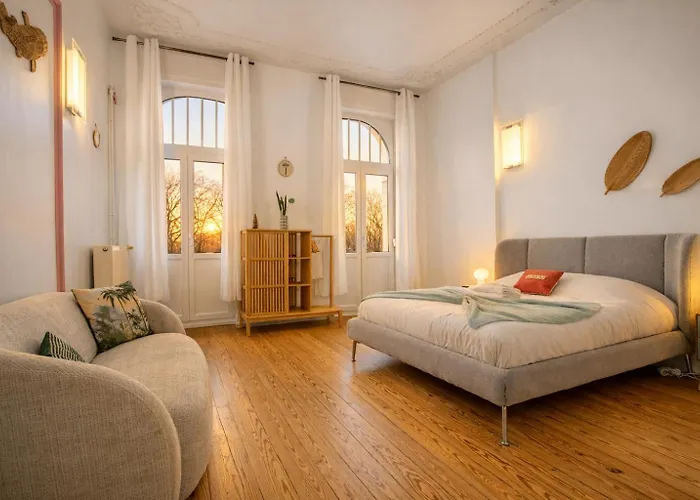 Luxurious Center Apartment Straßburg