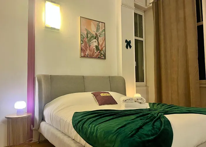 Luxurious Center